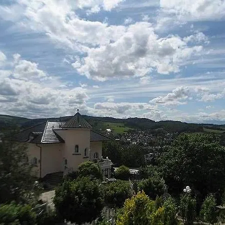 Beautiful Apartment In Adenau German With Balcony Appartement *